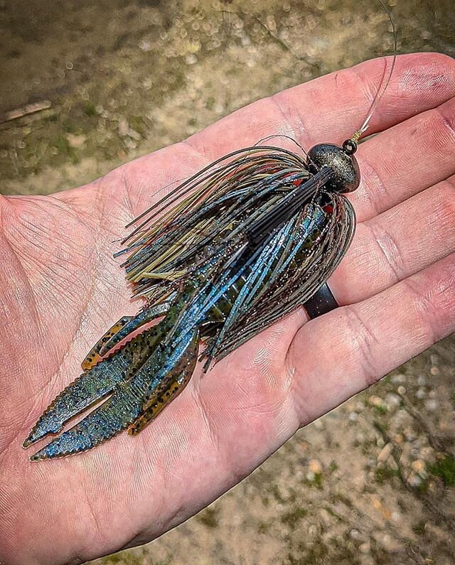 Magic Craw Swirl is a Football Jig STAPLE🎣🎣 #reactioninnovations #bassfishing