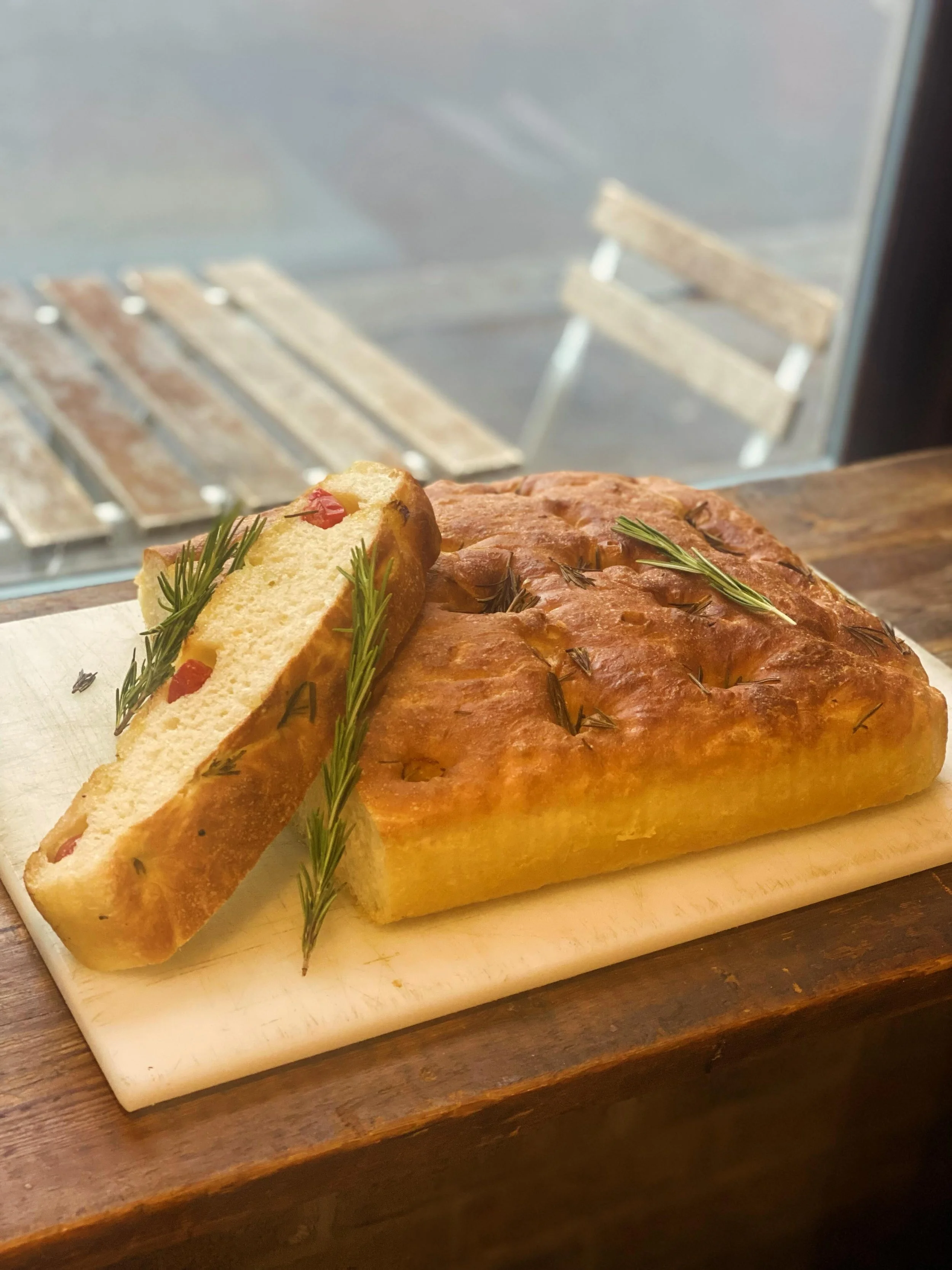 It&rsquo;s raining it&rsquo;s pouring, the focaccia is growing !! #focaccia #goodfood #softandbouncy #crouchend #italianfoodlover