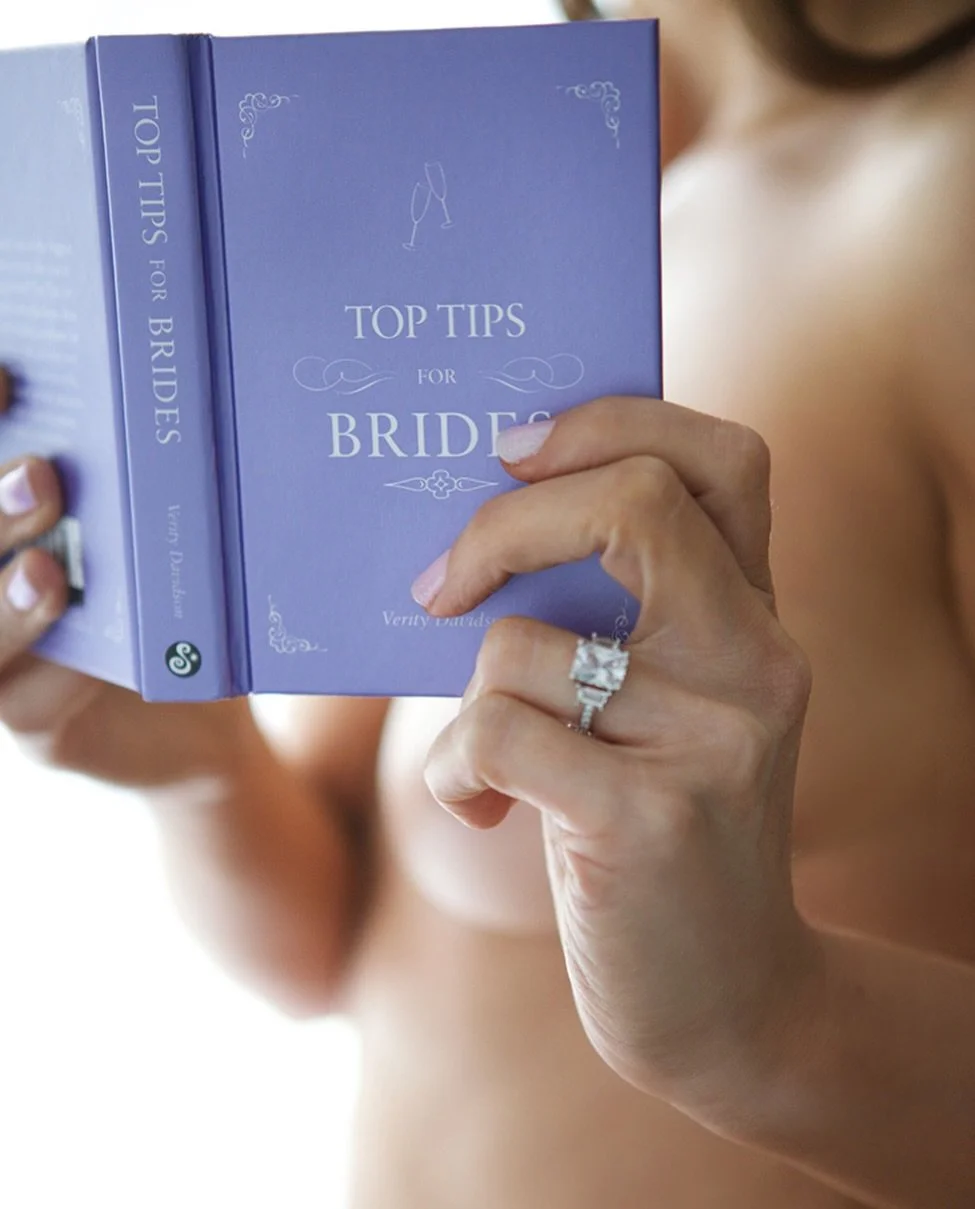 🤍 Imagine your partner opening a beautifully wrapped album on the morning of your wedding day, heart racing and inside? You! Completely unforgettable.

Bridal boudoir isn&rsquo;t just a gift&mdash;it&rsquo;s an experience for you as well. A moment t