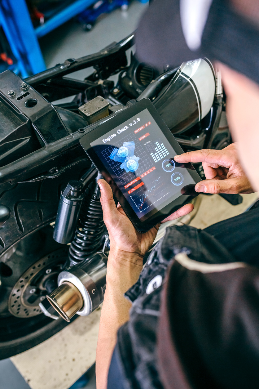 Your Guide to Leveraging Vehicle Maintenance Software to Optimize Operations.jpg