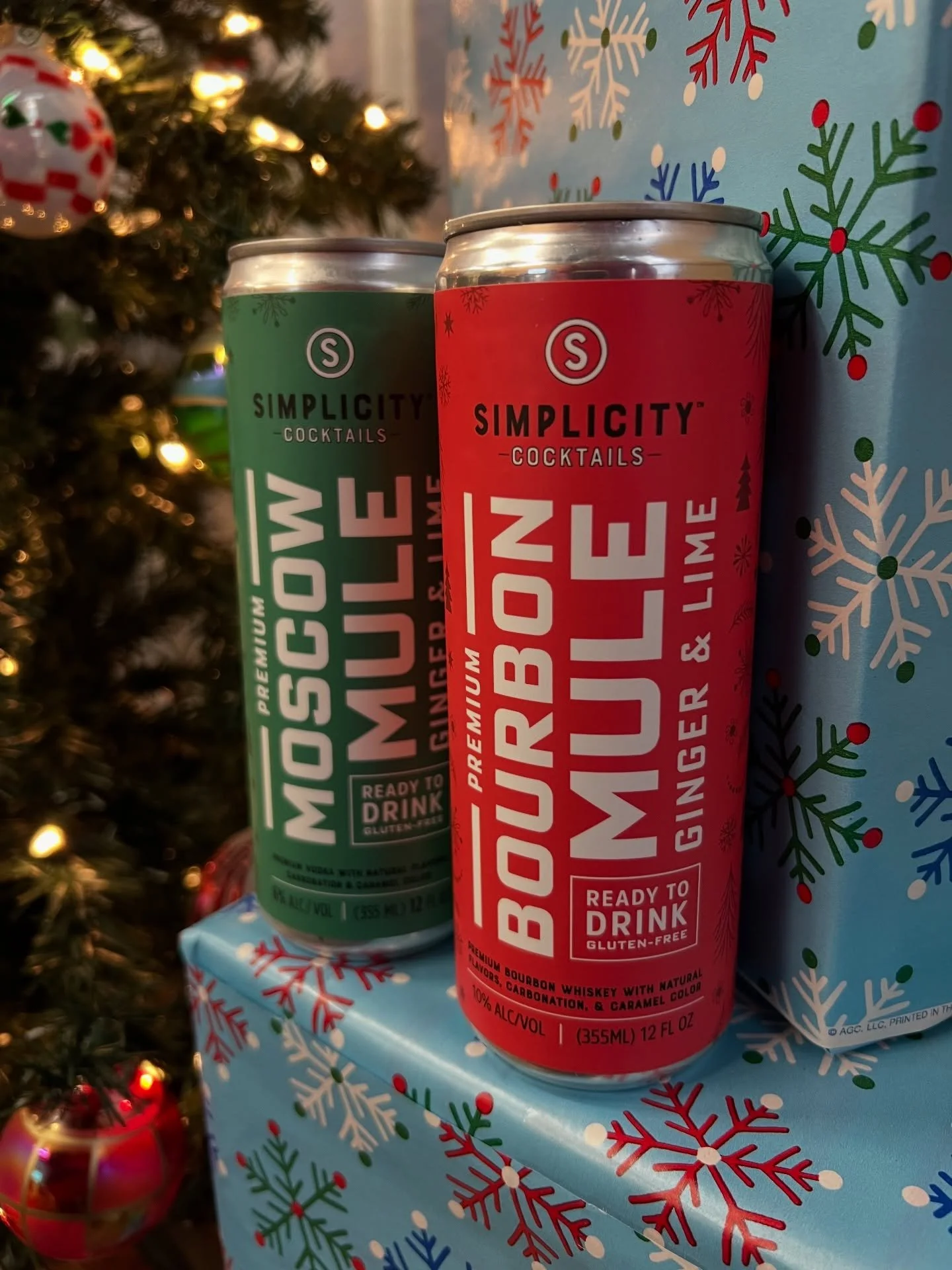 Holiday cans are back! ❤️💚