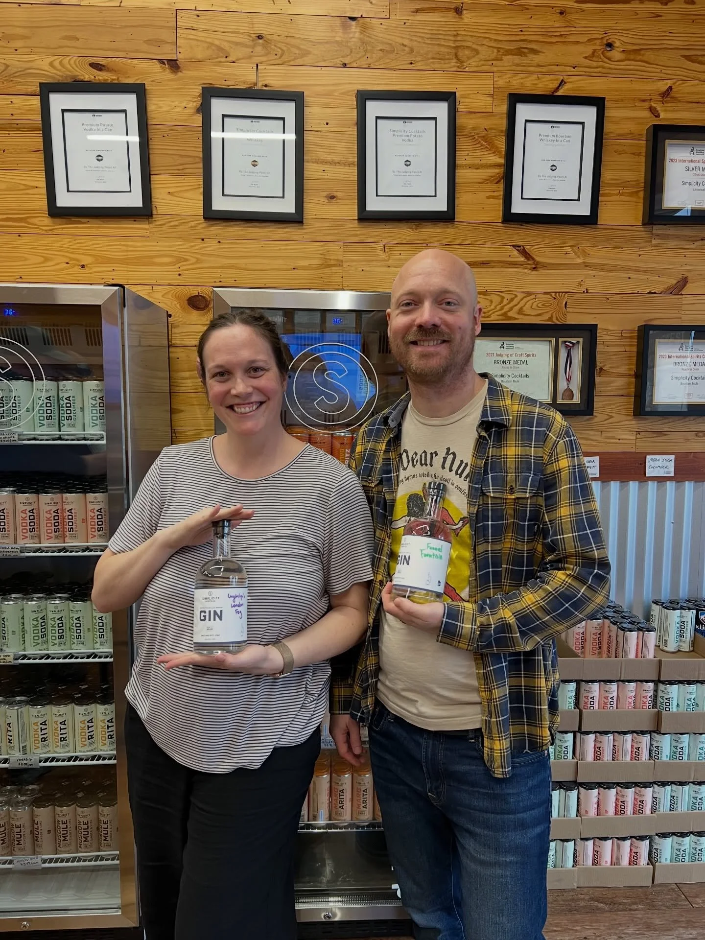 Looking for an unforgettable Saturday activity? Sign up for Gin School! 🌼 There are still spots available for the class tomorrow!