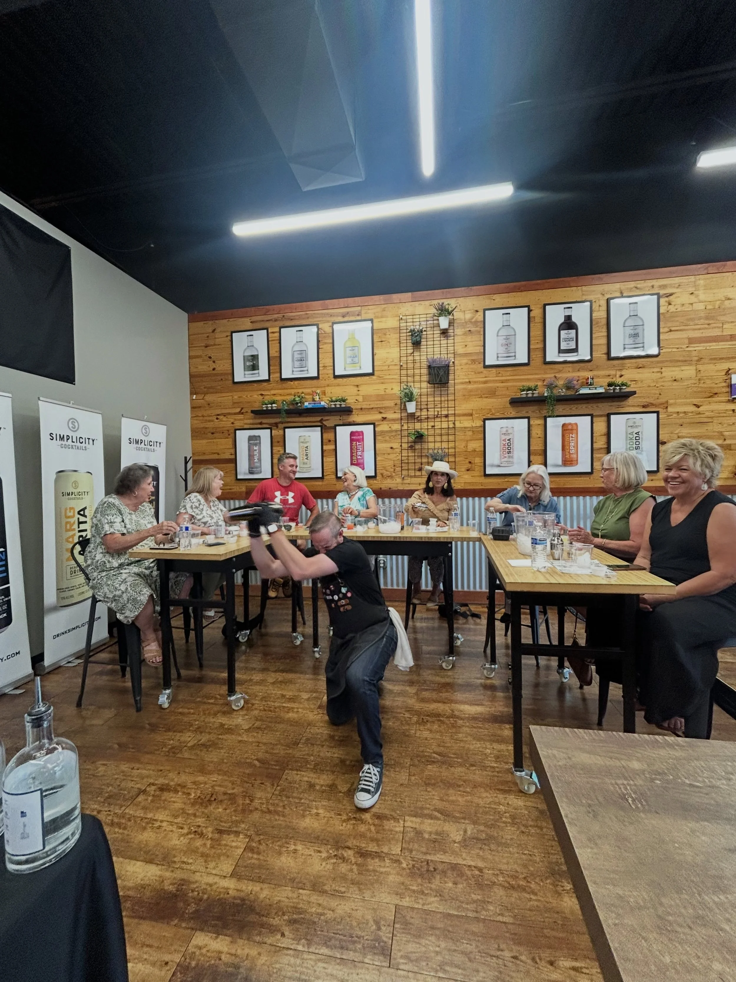Shout out to our summer cocktail group! Thanks for joining us last night! 🌈