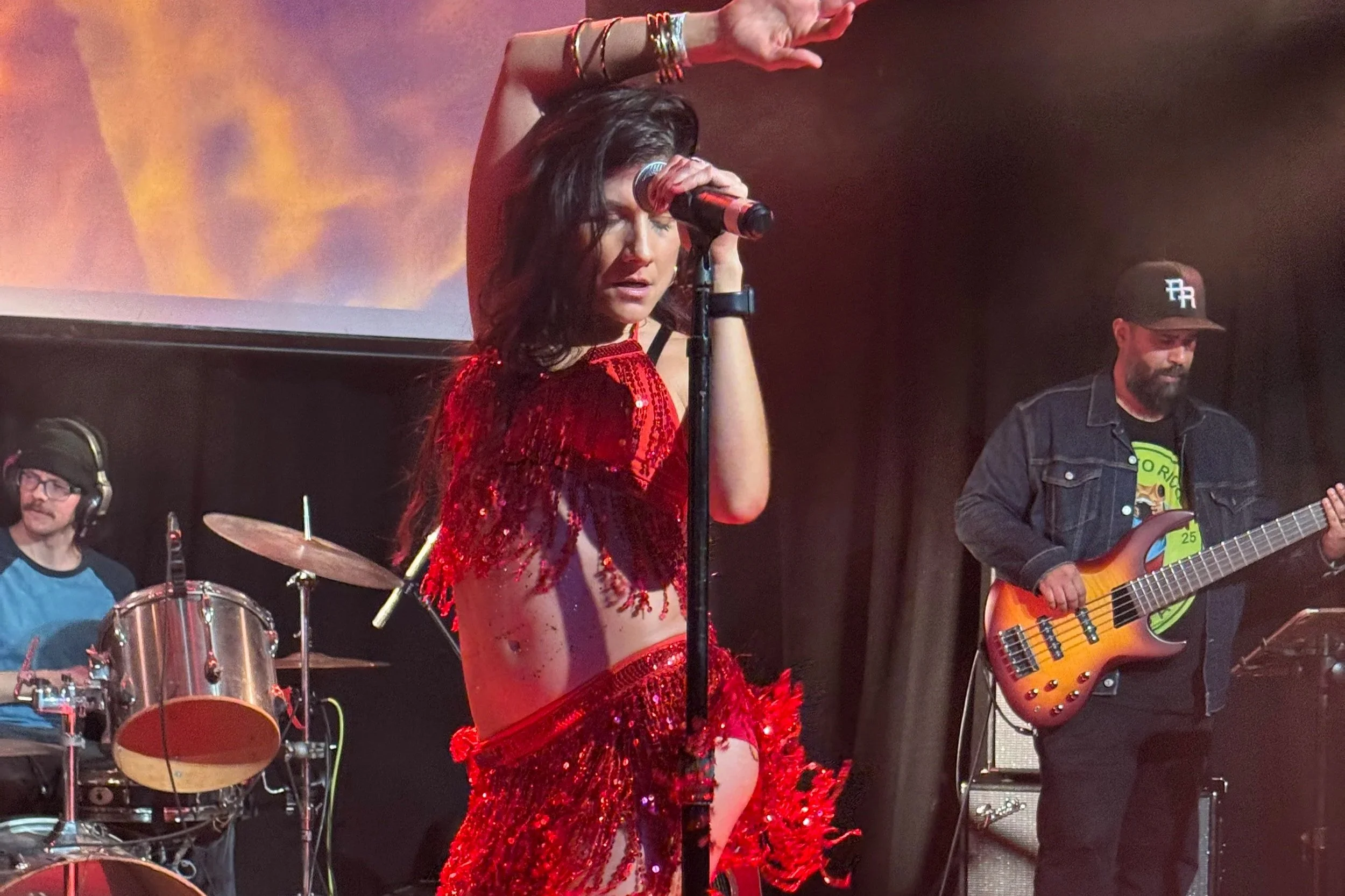 Hips Don't Lie - Shakira Tribute Band 