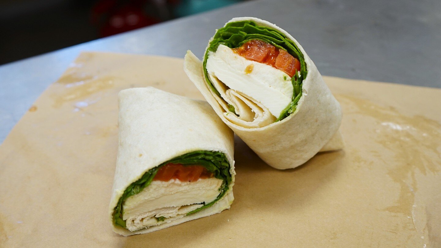 Took some new photos for @allrolledupstl. He's got a new wrap out called the Caprese wrap and it's great. I would recommend checking it out. 

#stlfoodie #foodporn #crepes #cr&ecirc;pes #stl #dutchtown #stlbakery #stlsweets #saintlouis #stllocal #stl
