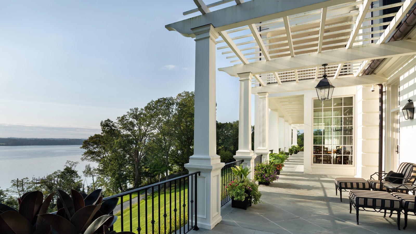 the-rappahannock-river-company__virginia-alexandria__homes__the-river-view-estate__balcony.jpeg