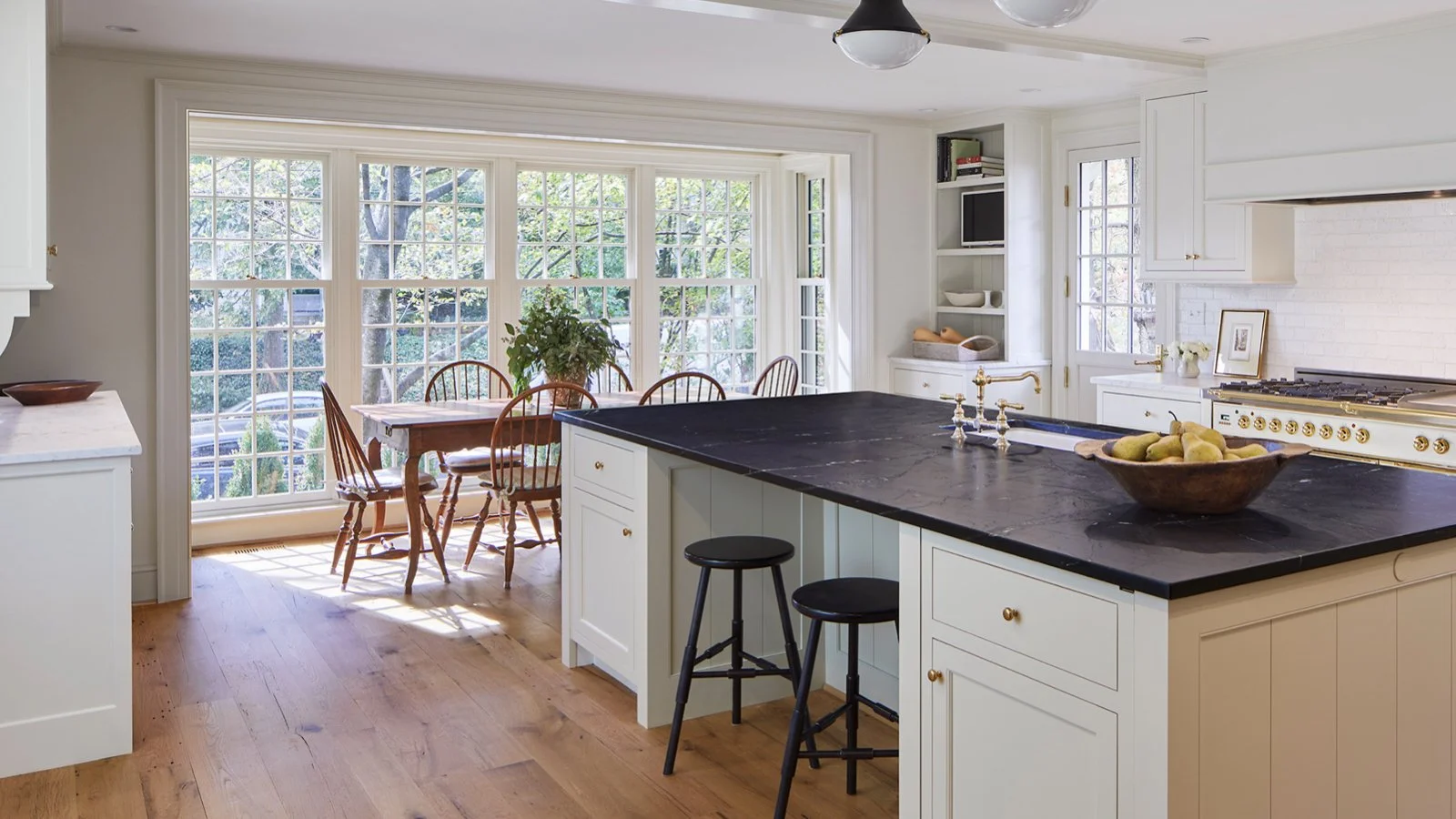 The Homes Collection: Colonial Revival of Chevy Chase, Washington, D.C ...