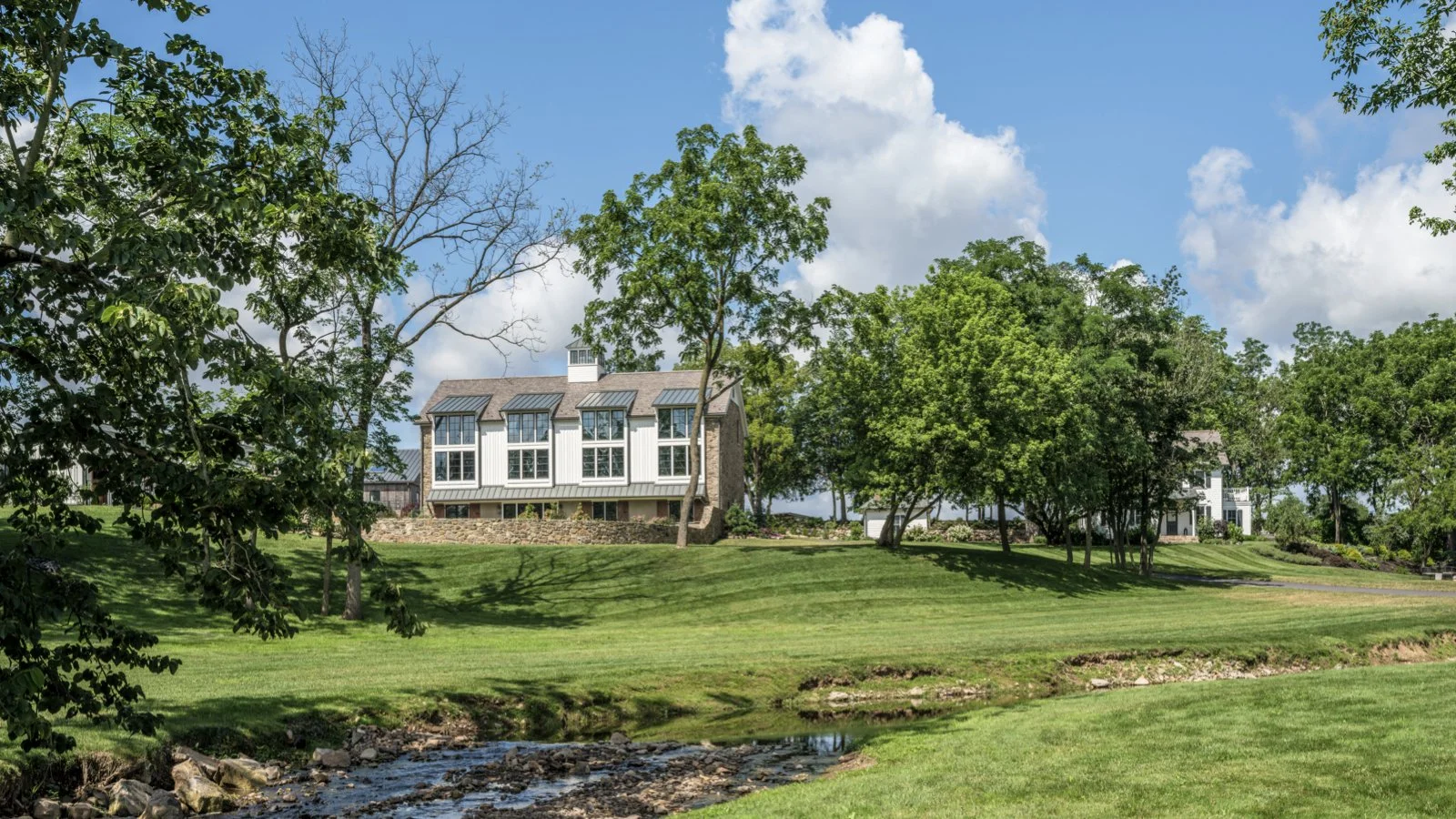 the-rappahannock-river-company__pennsylvania-quakertown__homes__bucks-county-estate__exterior-landscape.jpeg