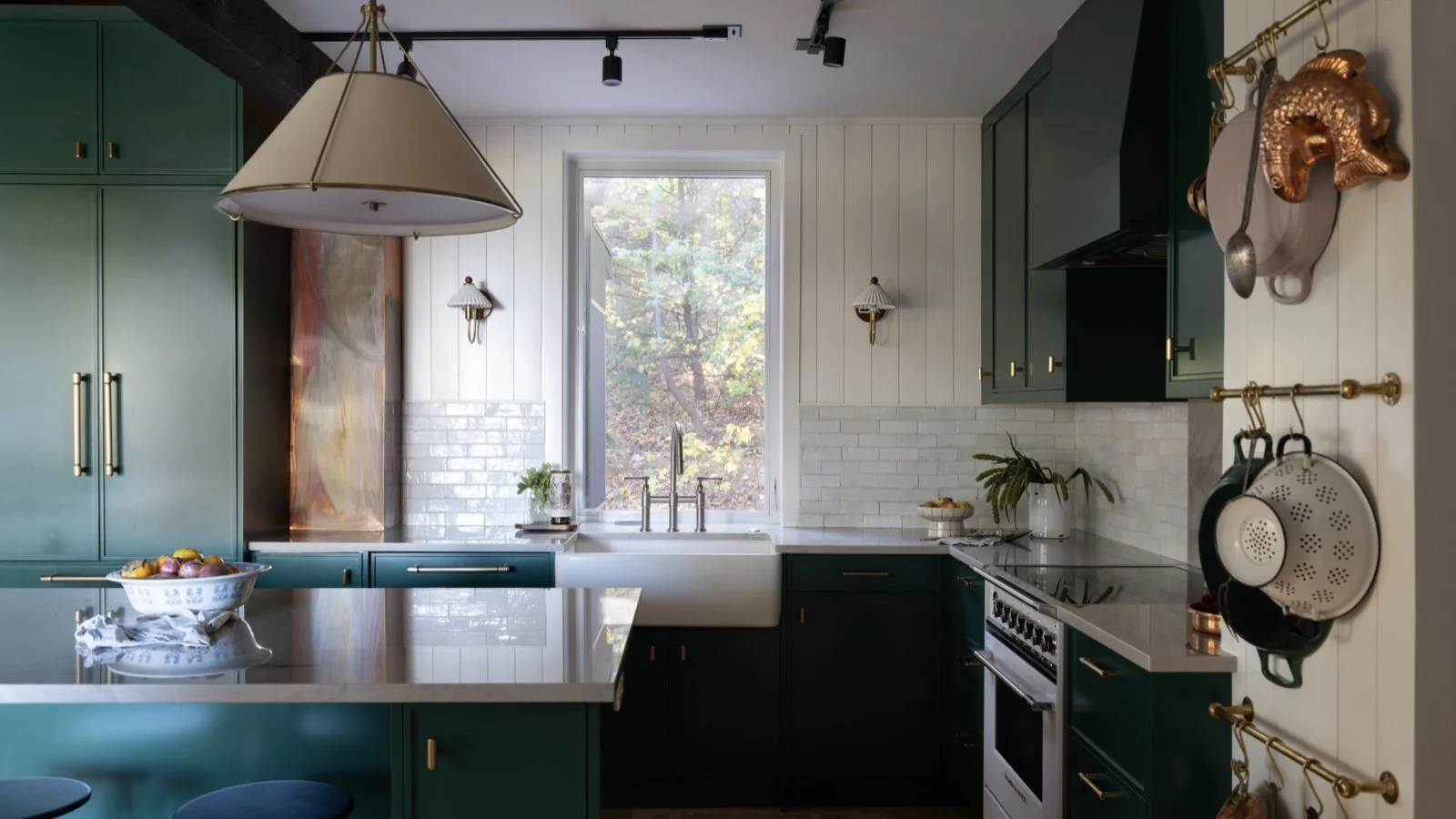 the-rappahannock-river-company__virginia-marshall__homes__marshall-barn__kitchen.jpeg