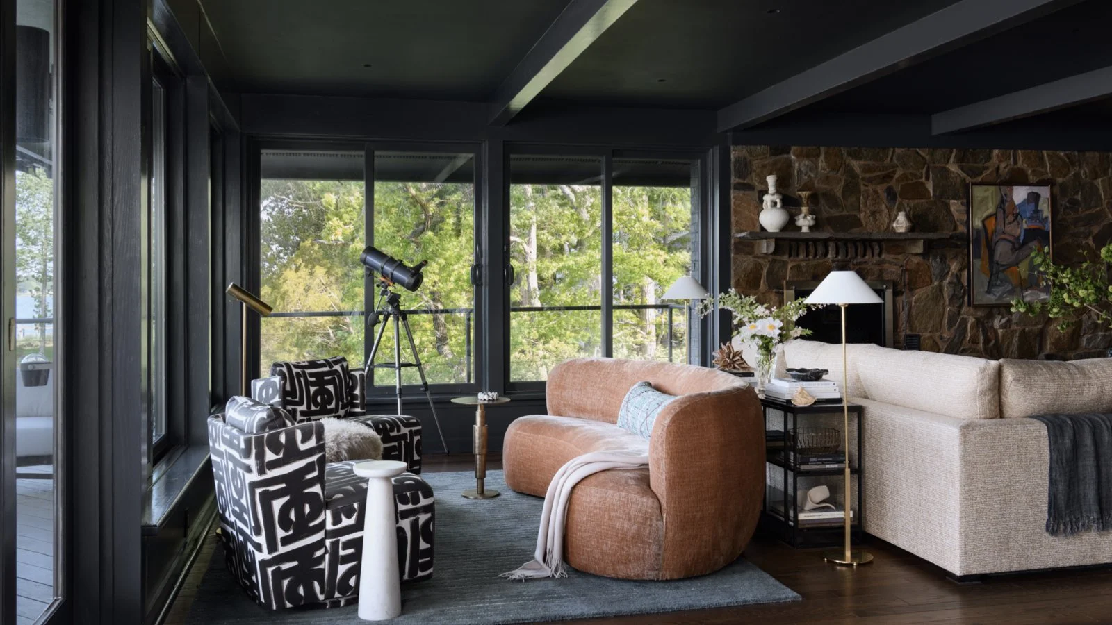 the-rappahannock-river-company__virginia-white-stone__homes__camp-bugg__living-room.jpeg