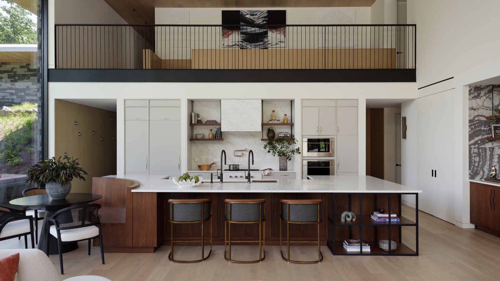 the-rappahannock-river-company__virginia-bluemont__homes__shenandoah-modern__kitchen.jpeg