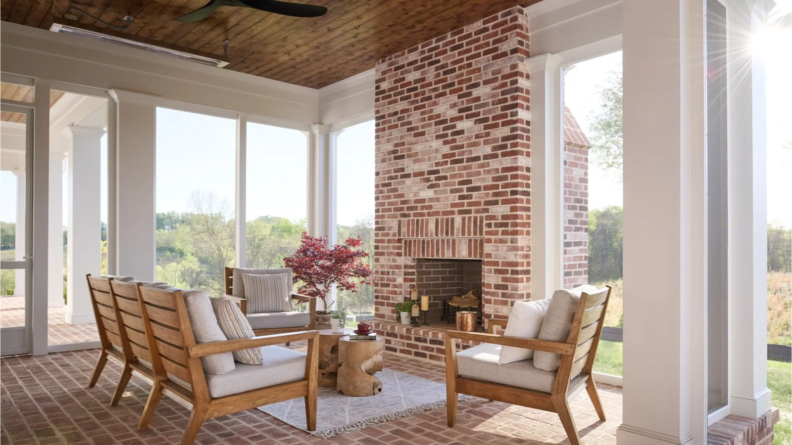 the-rappahannock-river-company__maryland-clarksburg__homes__country-home__porch.jpeg