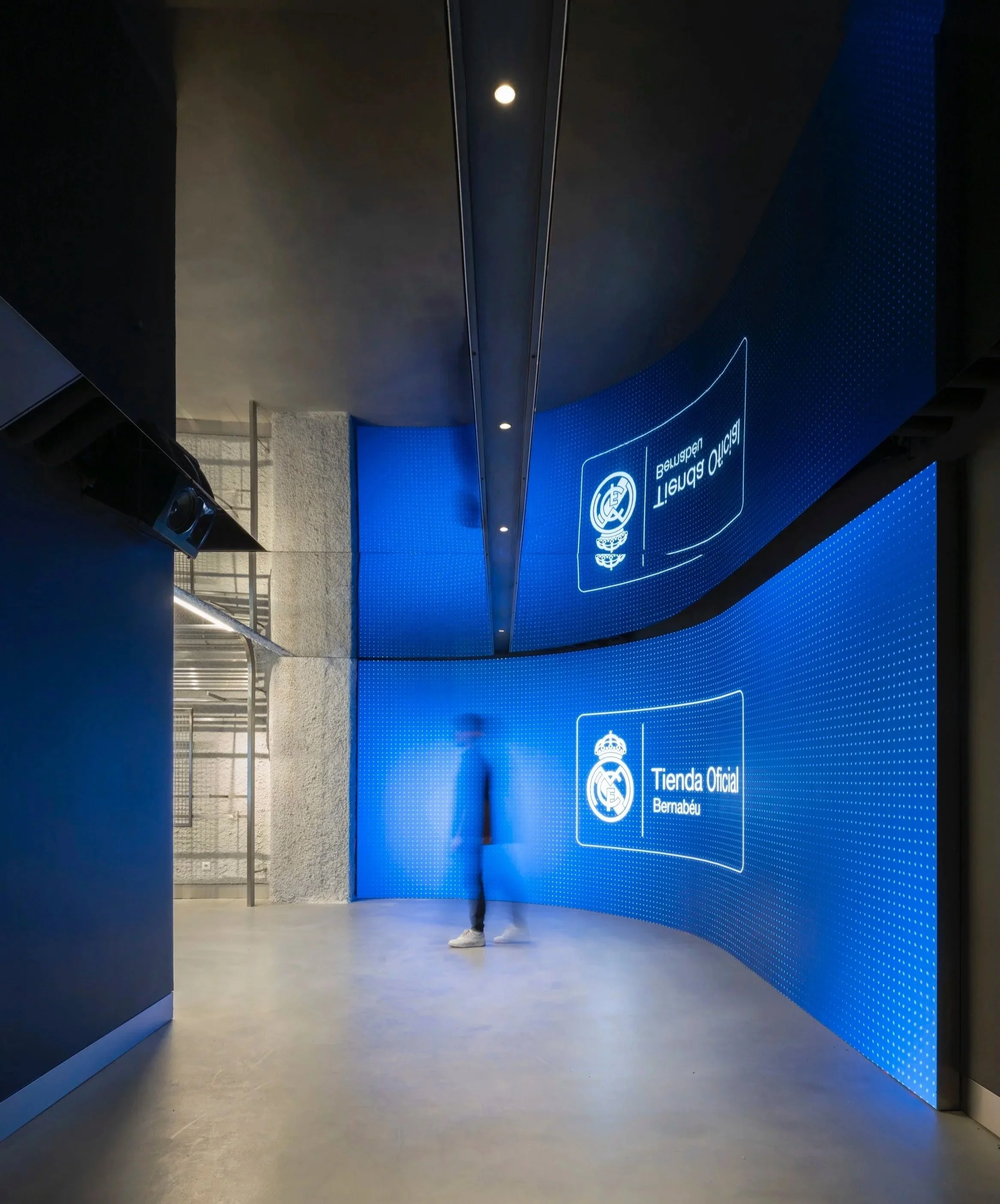 F3%2BArchitects_Bernab%25C3%25A9u%2BOffical%2BShop%2B001.jpg