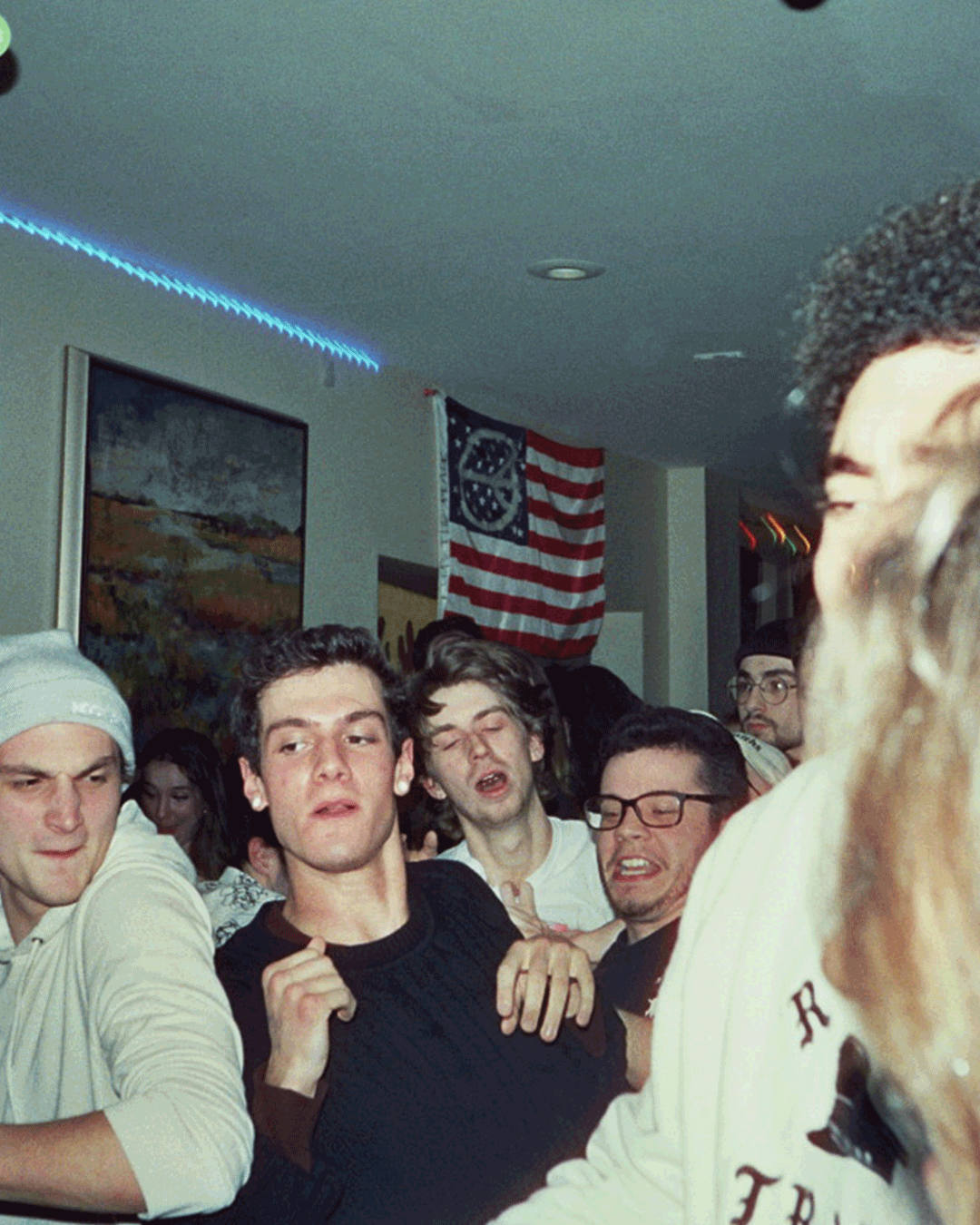 PALACE1.35.gif