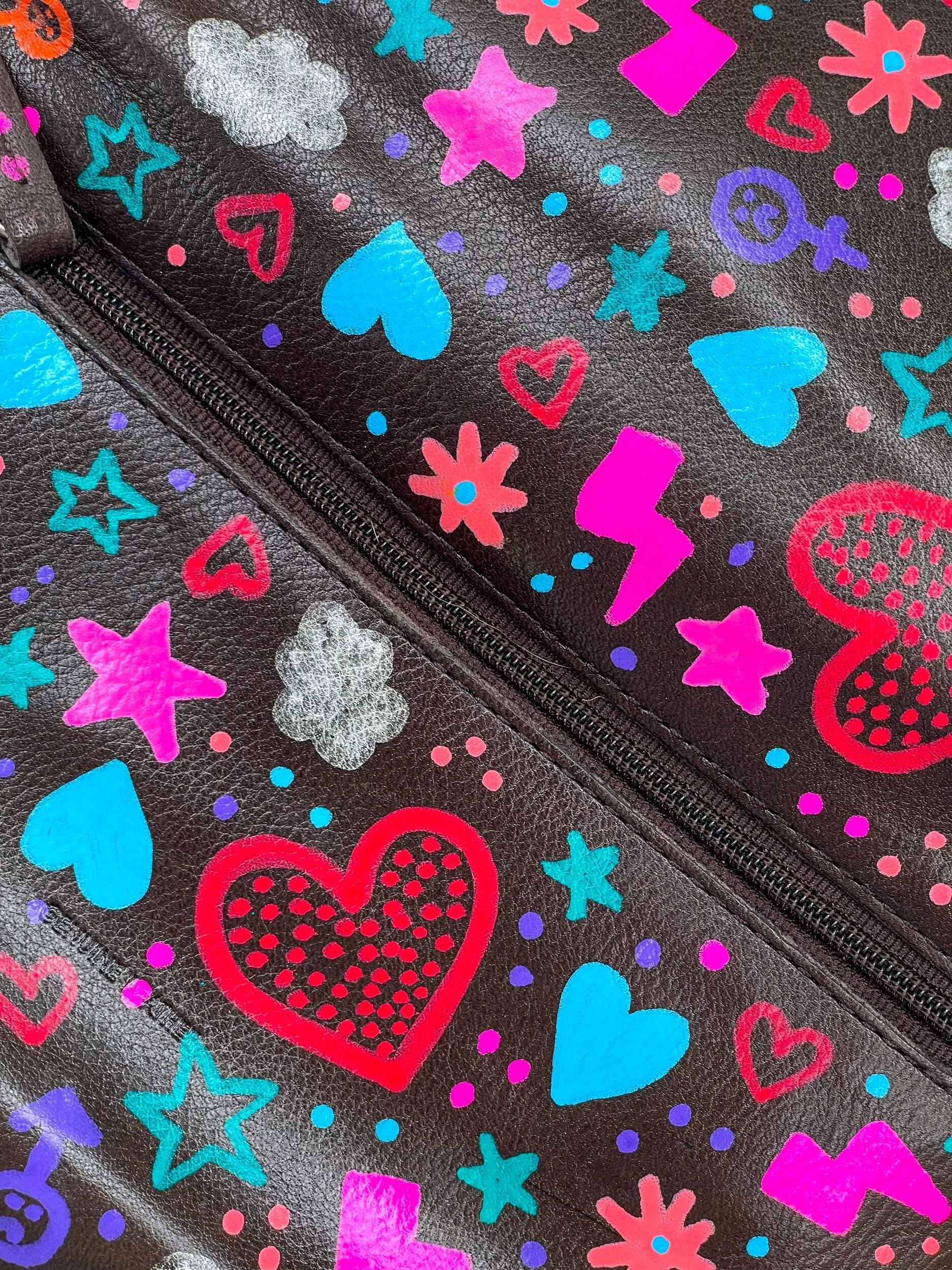 B02FB526-4641-45BF-B4E4-13B35E8EB5E0