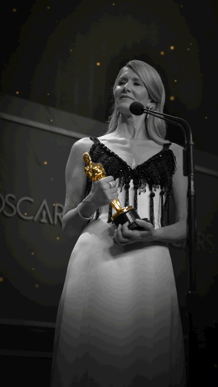 LAURA_DERN_WINNER.gif
