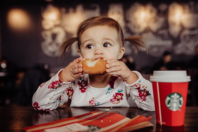 HAD to share a throwback from her birthday session at Starbucks last year. One of my all time favorite photos and looking back I cannot believe how much she&rsquo;s grown in the last year! 😭😭😭