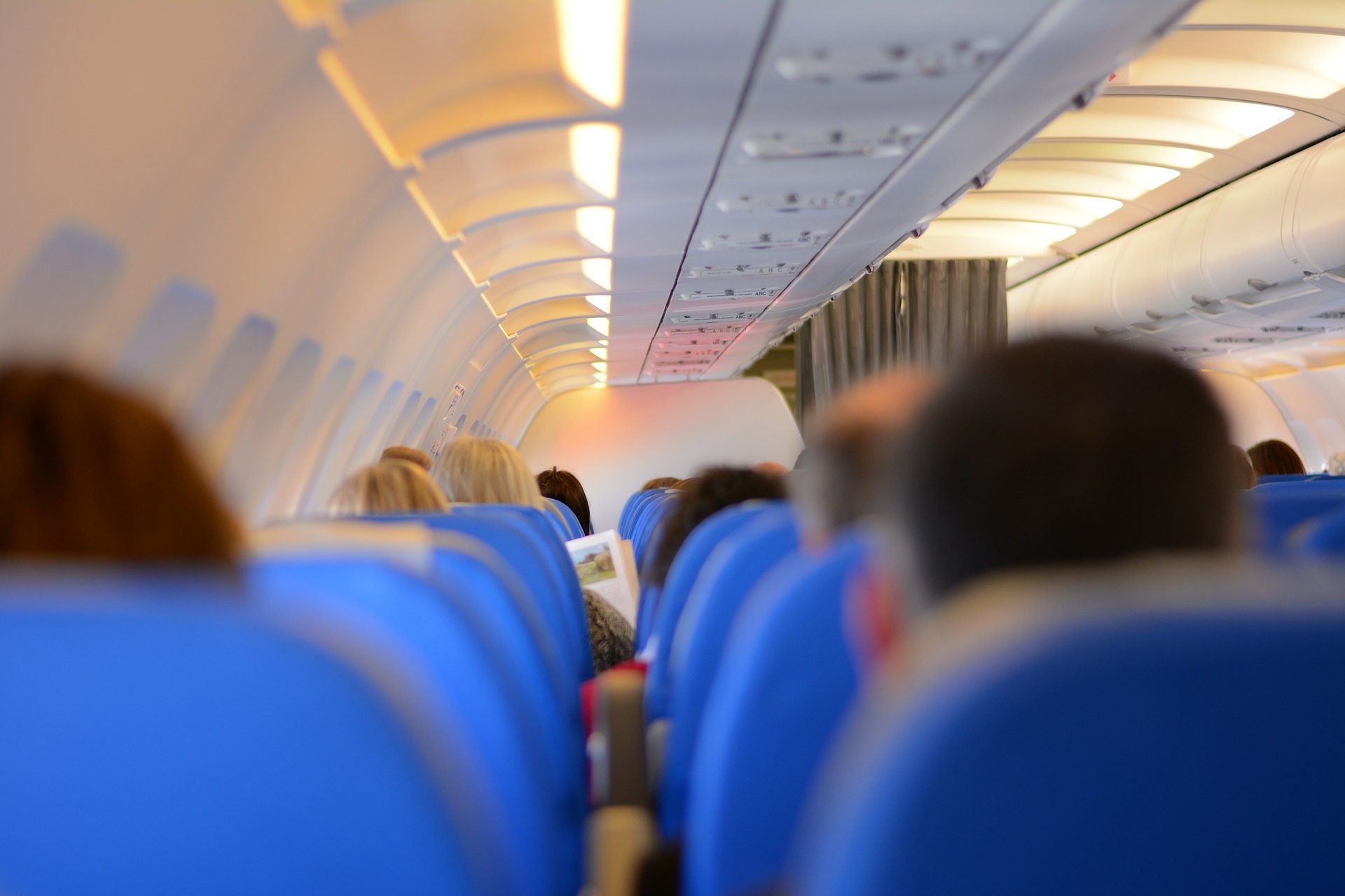 passengers-519008_1920.jpg