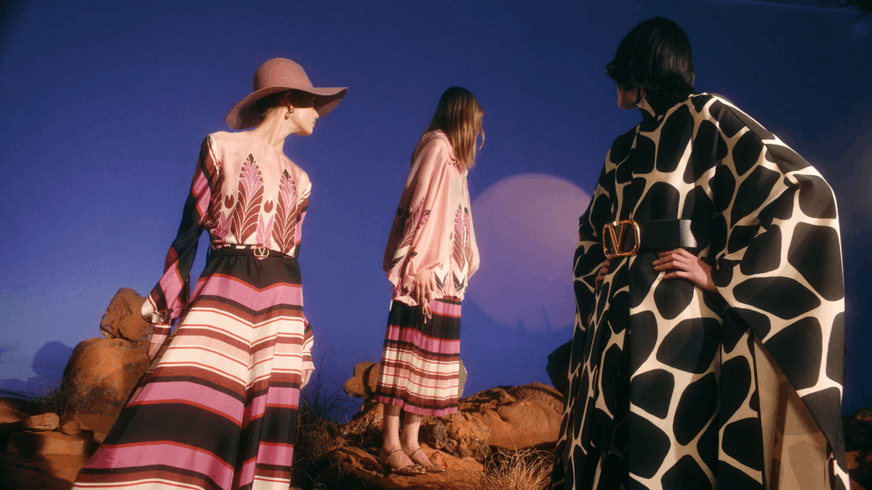 VALENTINO_DESERT00000000.gif