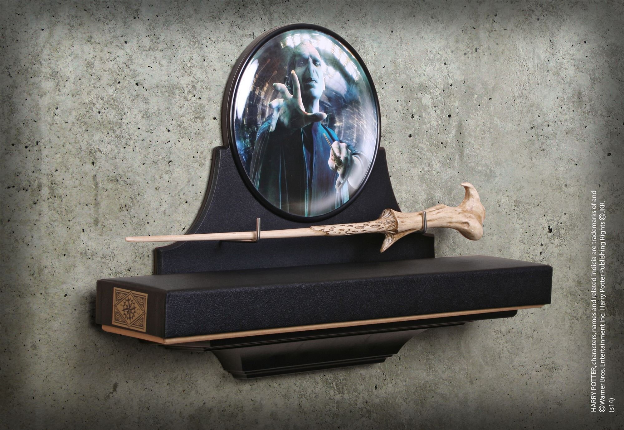 Harry Potter Wand Stands & Displays — Harry Potter Database