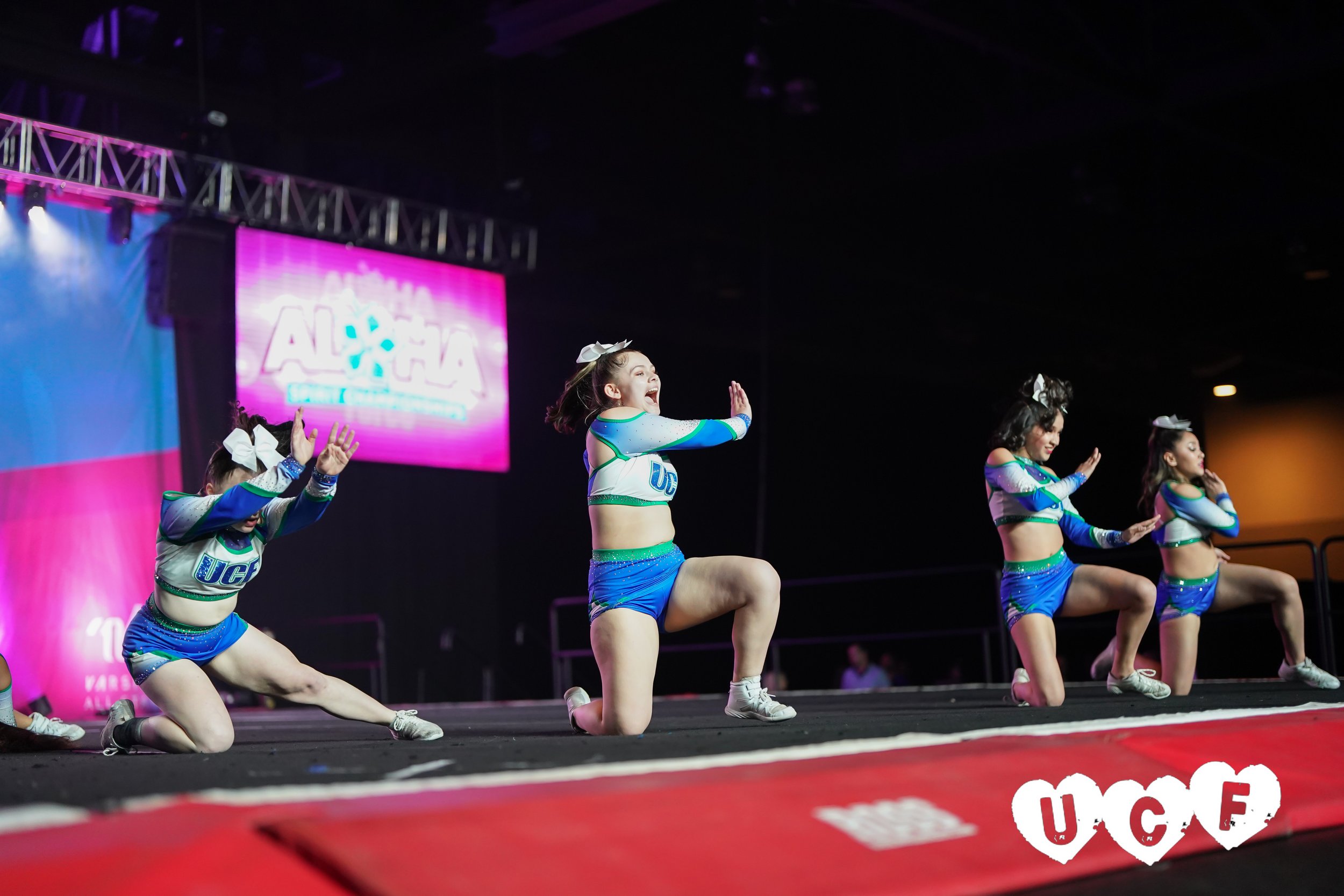 Aloha Twisters-06376.jpg