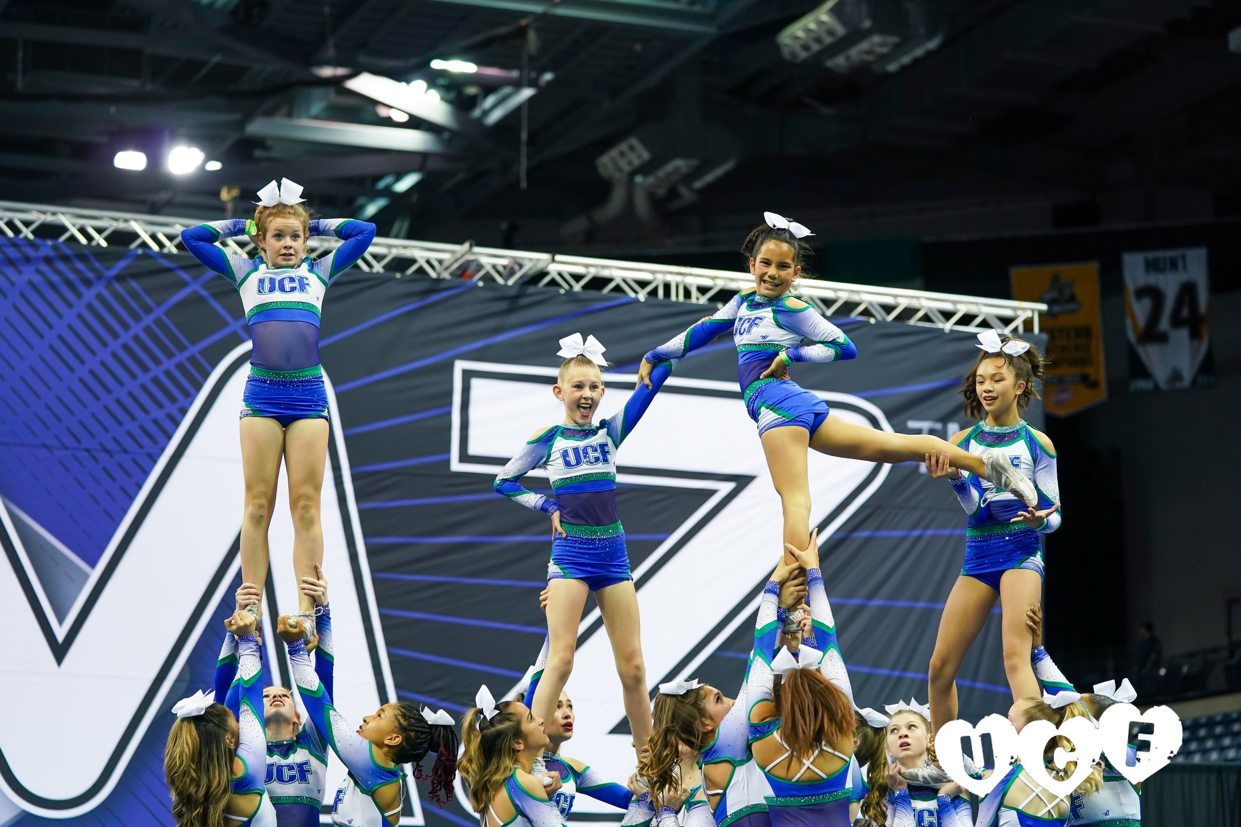 JAMZ Challenge Cup Frost-03361.jpg