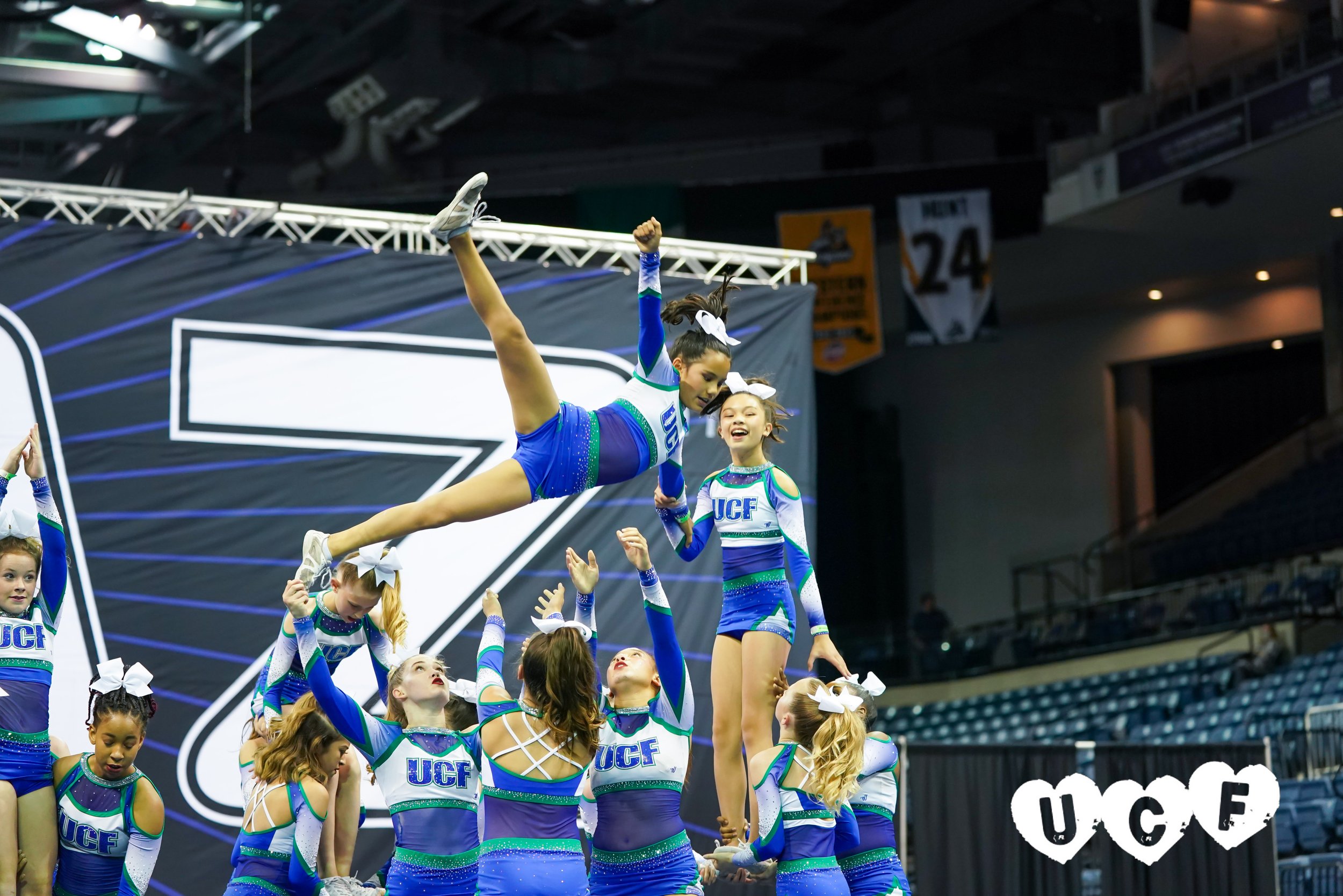 JAMZ Challenge Cup Frost-03379.jpg