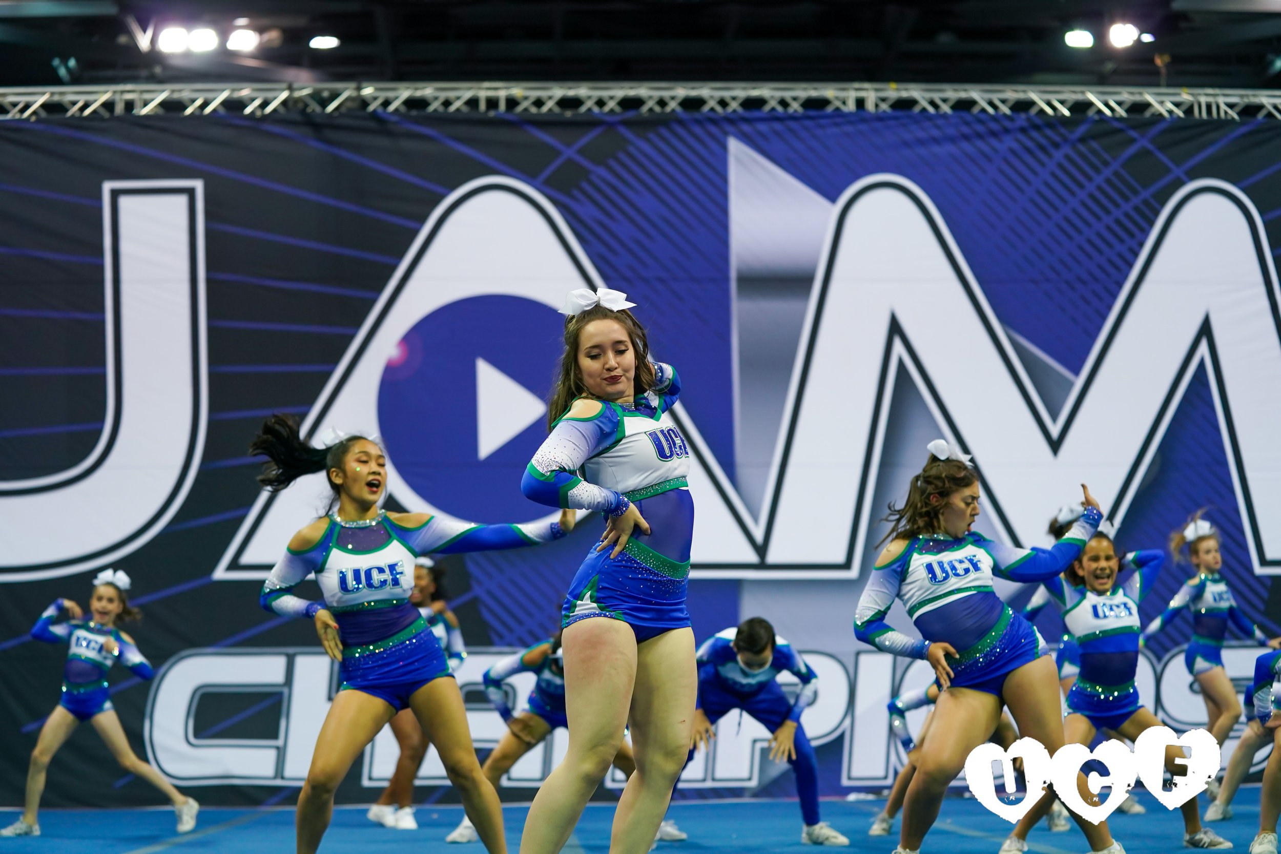 JAMZ Challenge Cup Frost-03401.jpg