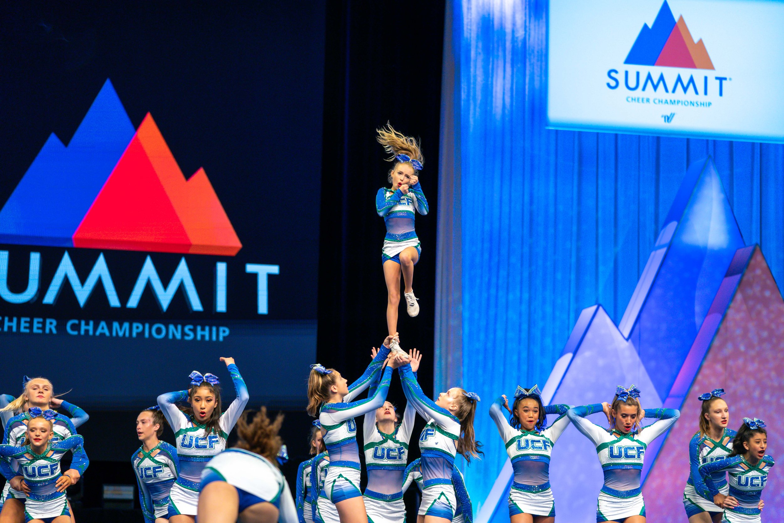 Summit Lightning -09621.jpg