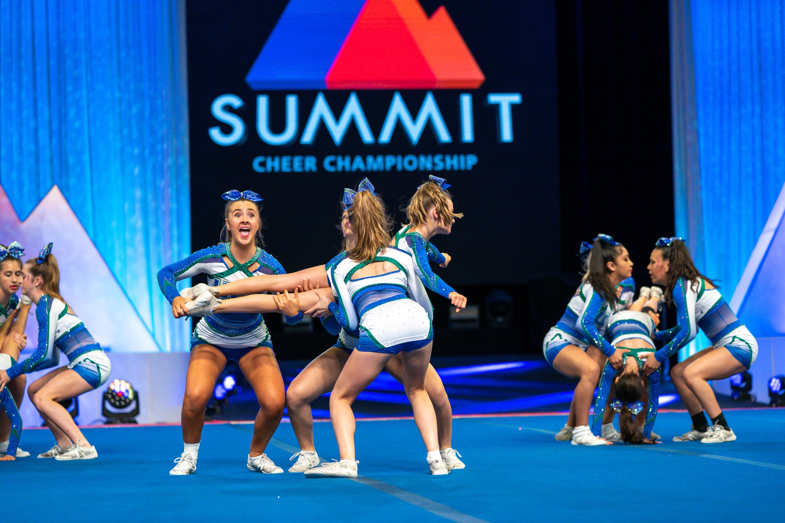 Summit Lightning -09801.jpg