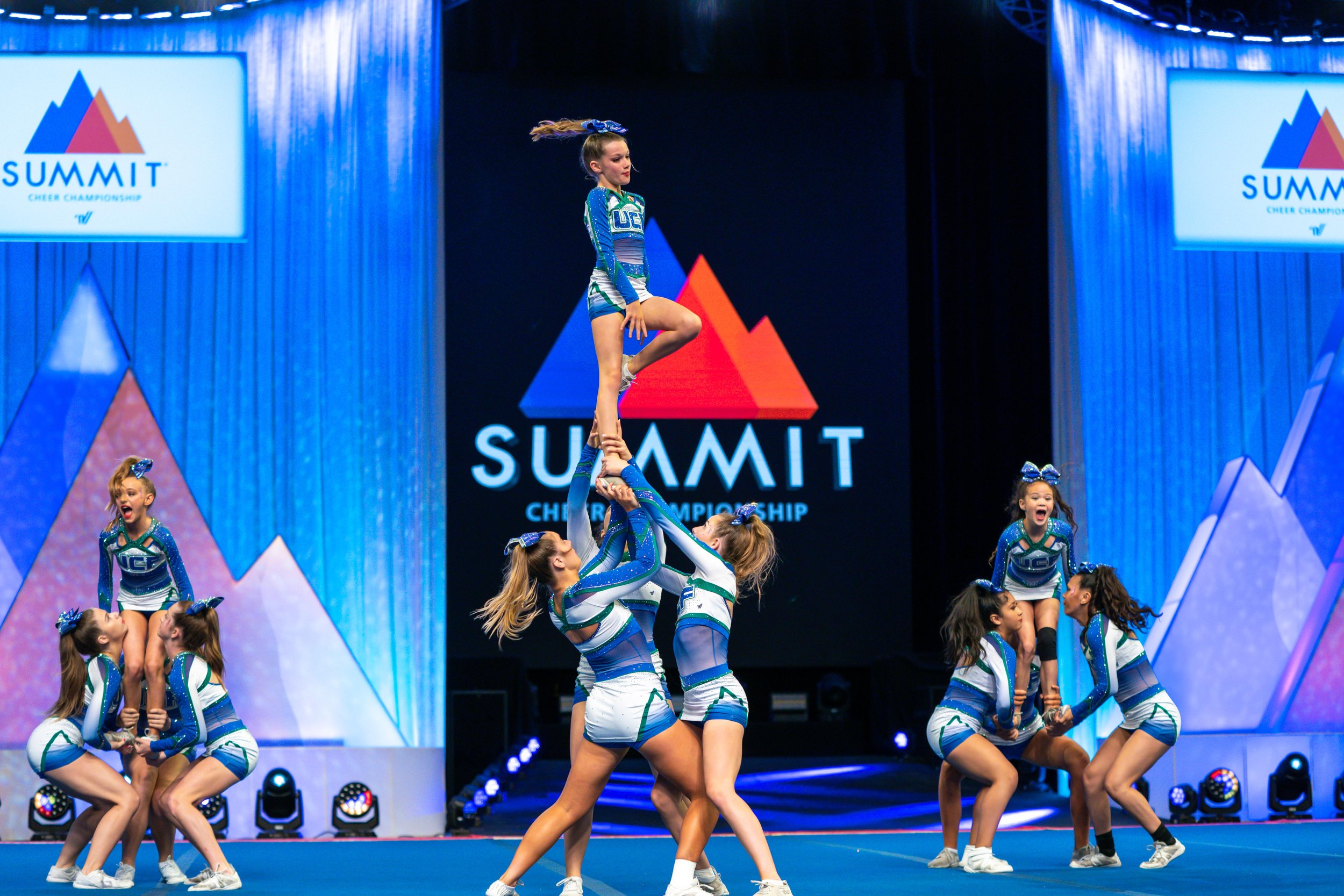 Summit Lightning -09807.jpg