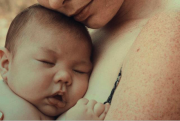 g_momandbaby2.png