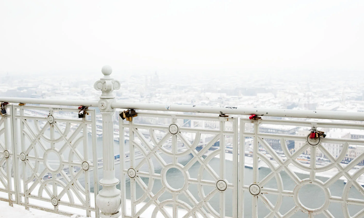 Budapest_Balustrade.jpg