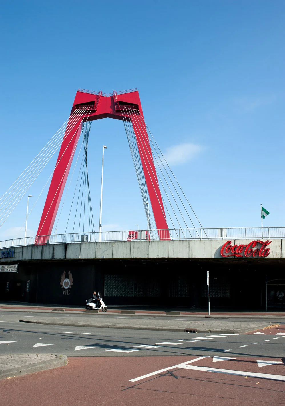 Rotterdam_City guide_Pont Willemsbrug.jpg