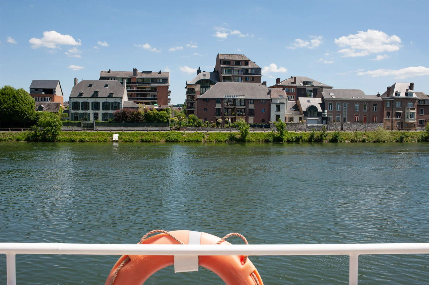 HeleneK.LoveTravel_Vallee_de_la_Meuse_3.jpg