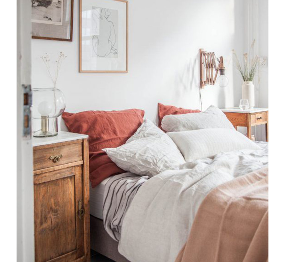 10 Cozy Bedroom Inspos For Your First Apartment Corporate