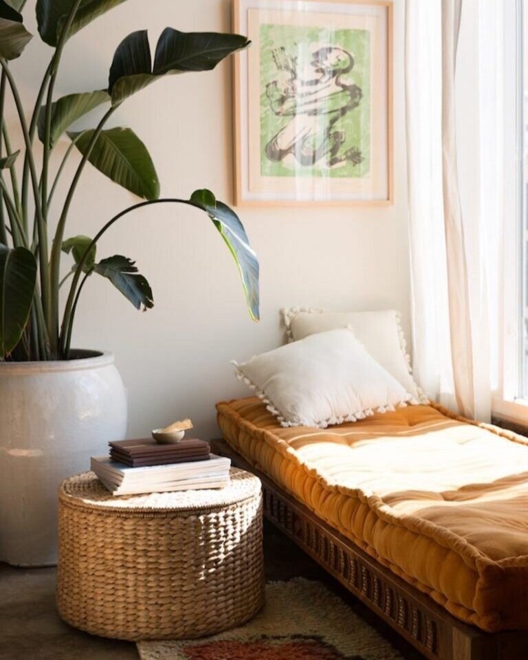 Here%E2%80%99s+How+to+Make+Your+House+Smell+Amazing+%28Without+Lighting+a+Candle%29.jpg