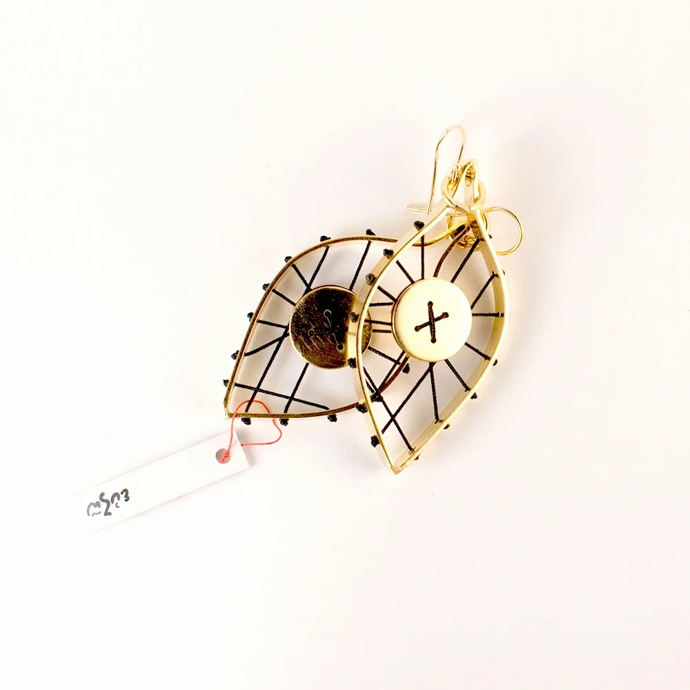 Eye-Fish(Earings 2.b.E.NF. 35€).jpg
