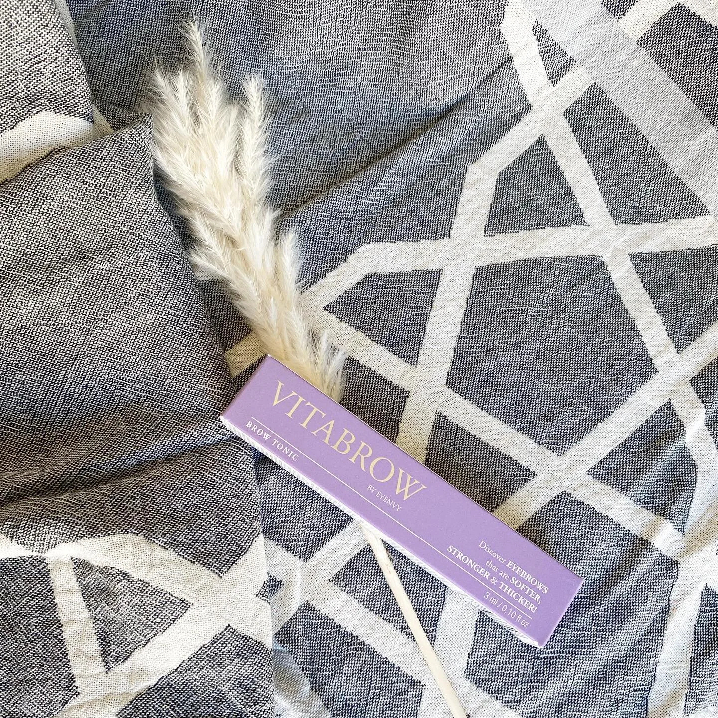 Contact Us Waxing, Lashes & More Brun Body Bar Victoria BC