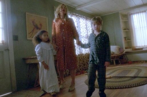 Julia and Thomas take Sister Jude outside and she returns gaining back her sanity - future alien connection?