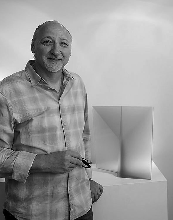 Martin Rosol at Schantz Galleries. photo: Lisa Vollmer