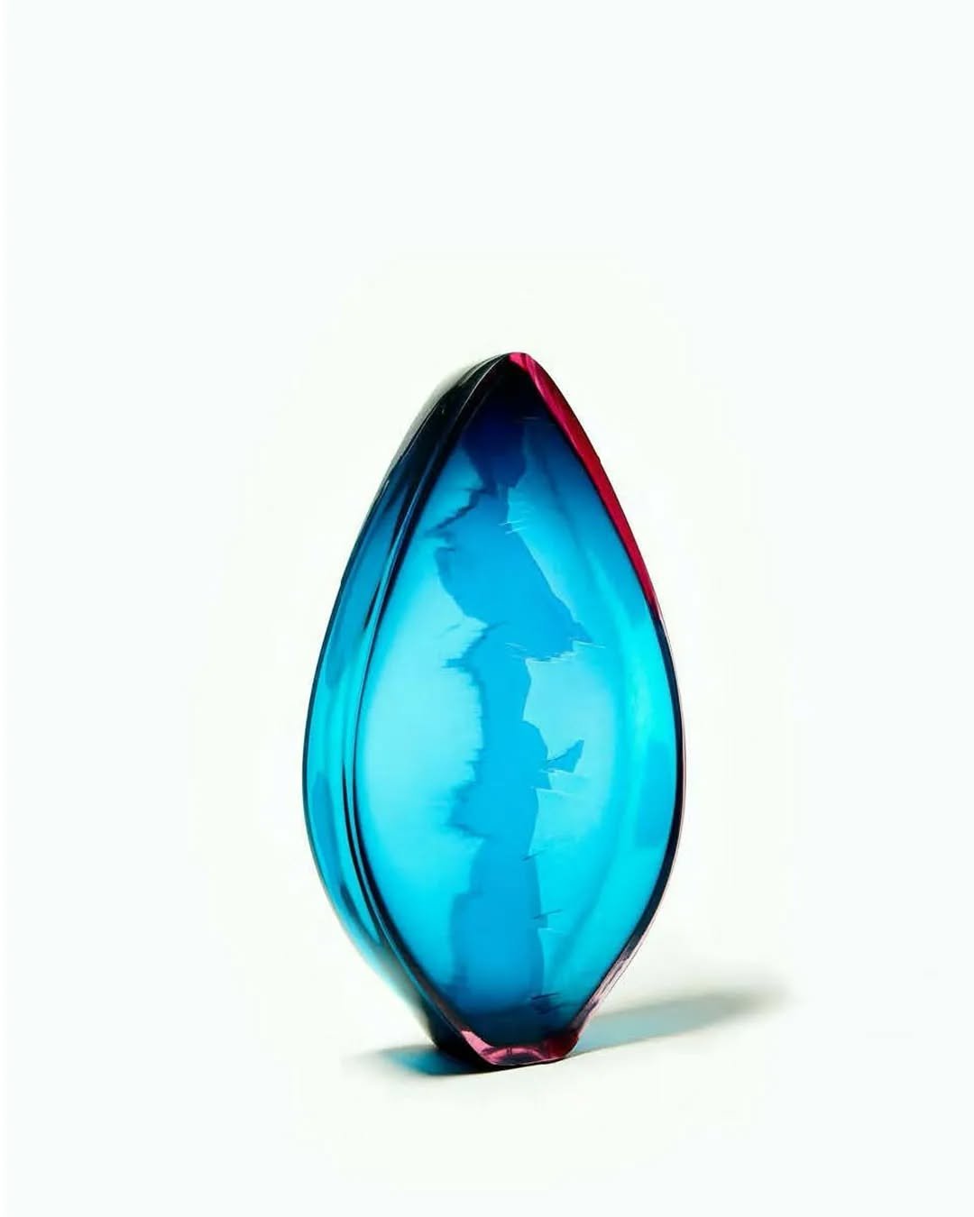 New Works from ETHAN STERN
&nbsp;
Coast Light Azure, 2024
Coastal Chromatics, 2024
Cutclear Opal Leaf, 2017
Prismatic Rose, 2024
&nbsp;

Ethan Stern, just finished a weekend at the Museum of Glass in Tacoma. Now back in his studio in Los Angeles, Cal