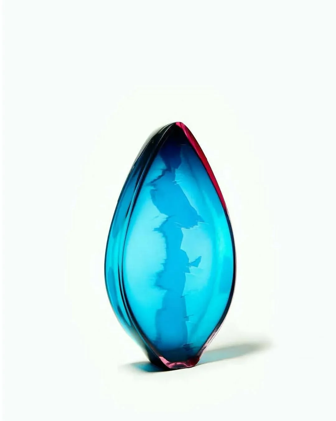 New Works from ETHAN STERN
&nbsp;
Coast Light Azure, 2024
Coastal Chromatics, 2024
Cutclear Opal Leaf, 2017
Prismatic Rose, 2024
&nbsp;

Ethan Stern, just finished a weekend at the Museum of Glass in Tacoma. Now back in his studio in Los Angeles, Cal