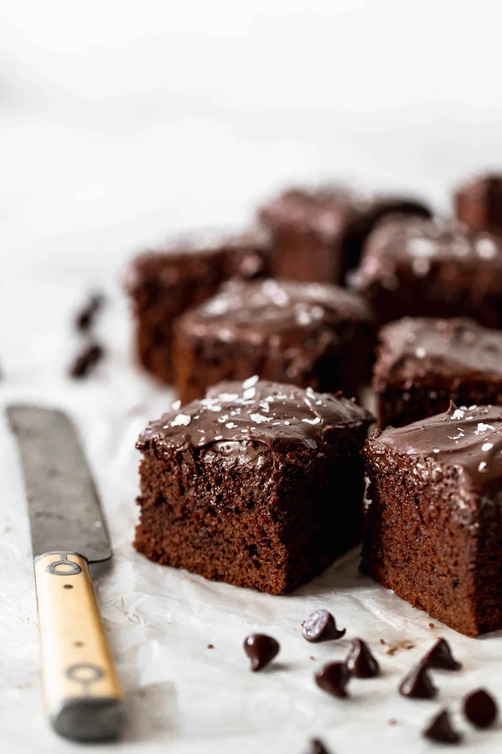 Easy-Chocolate-Cake-Recipe-10-scaled.jpg