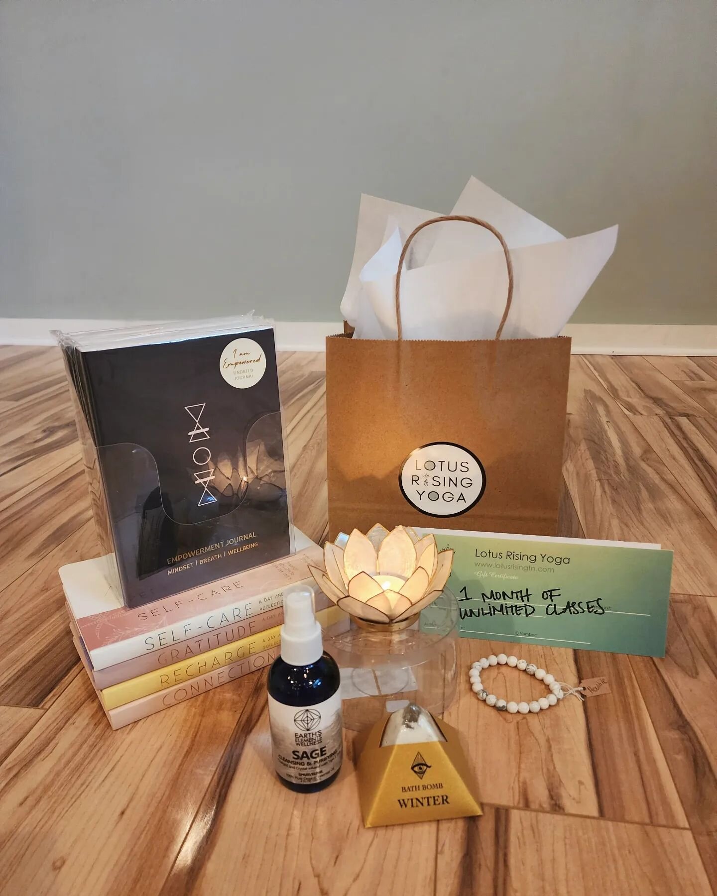 Introducing the perfect yoga gift:

Package includes-
✨️1 month of unlimited classess
📓 Guided Journal (reg 19.99)
🪔 Essential Oil Spray (reg 14.99)
🫧 Crystal Bath Bomb (reg 12.99)
📿 Gemstone Bracelet (reg 9.99)
🕯 Lotus Candle Holder (reg 9.99)
