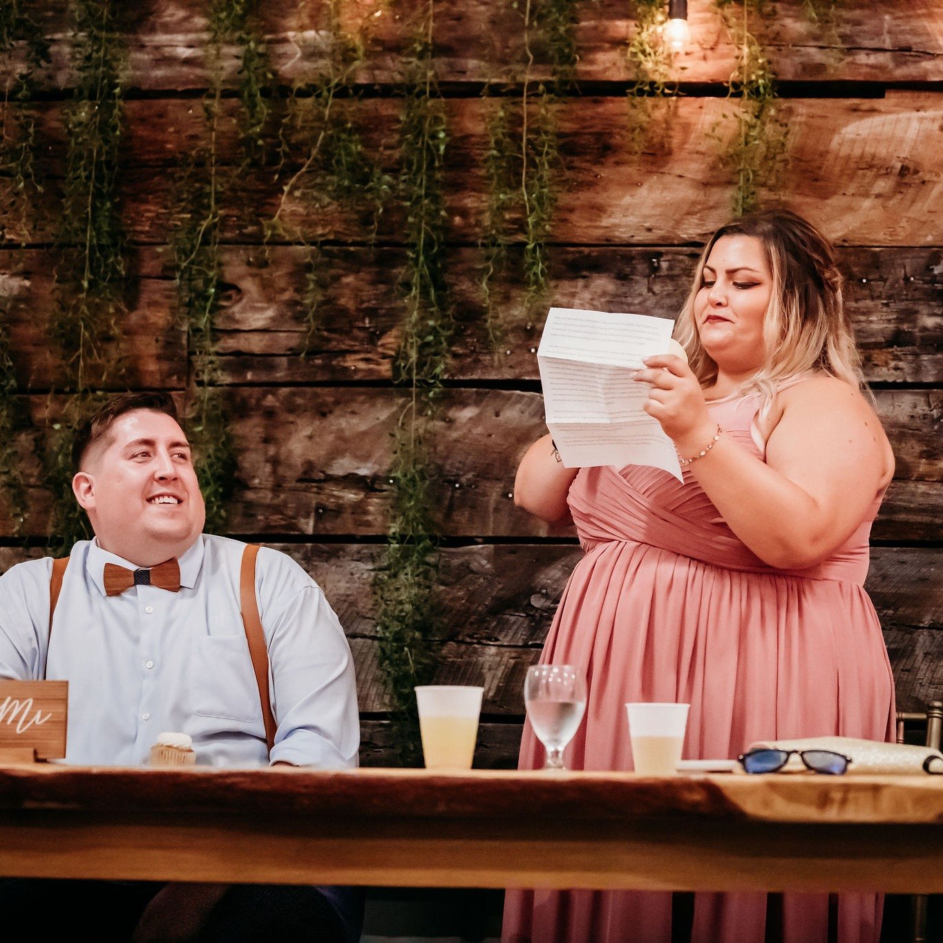 Want more dance floor time on your big day? 🎉💃🕺 Cut down on speeches and keep it short and sweet! 🎤💕 Have your Maid of Honor, Best Man and parents give a heartfelt speech and get the party going! .Consider scheduling other speeches at your rehea