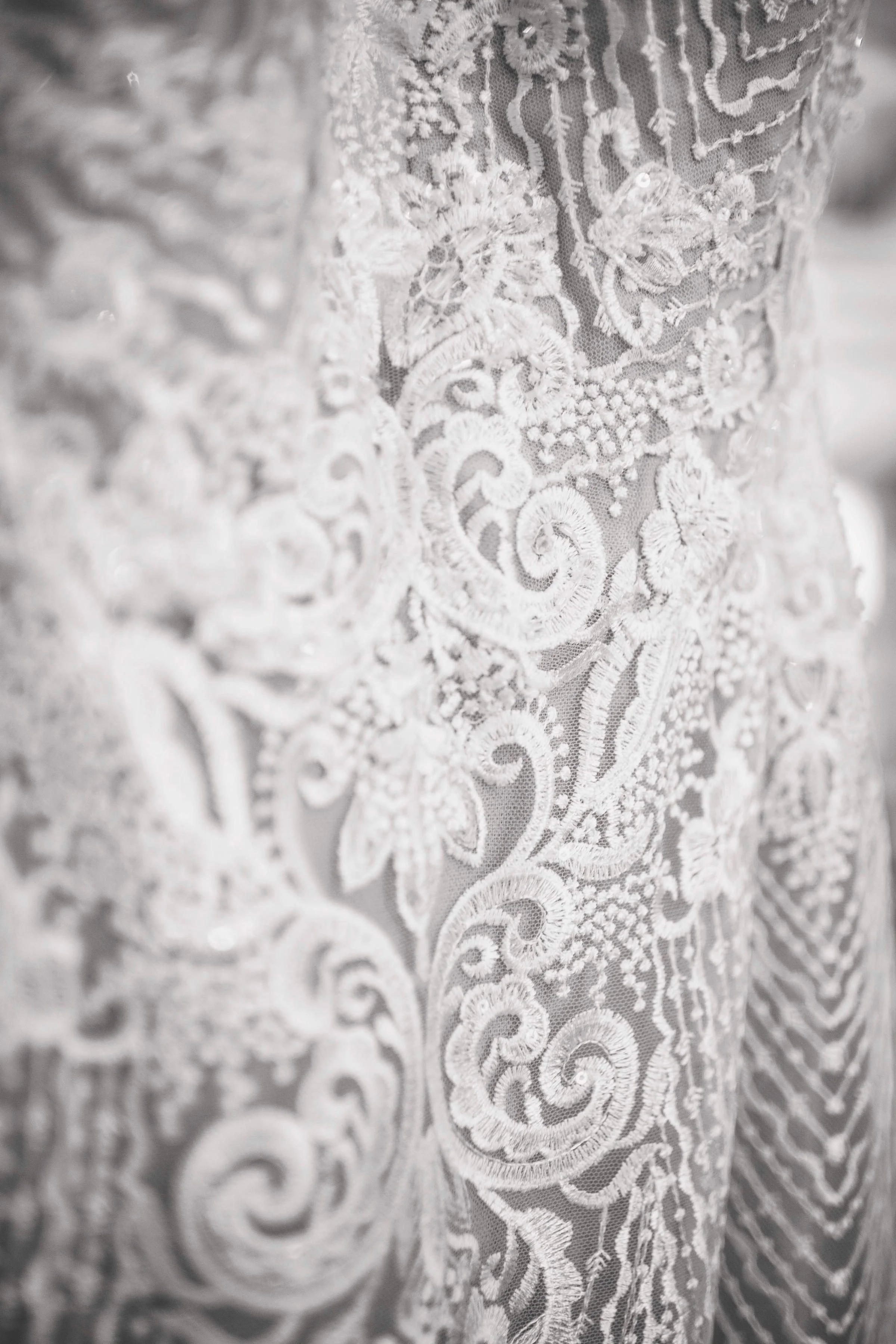 Meaningful Ways to Incorporate Your Mom’s Wedding Dress