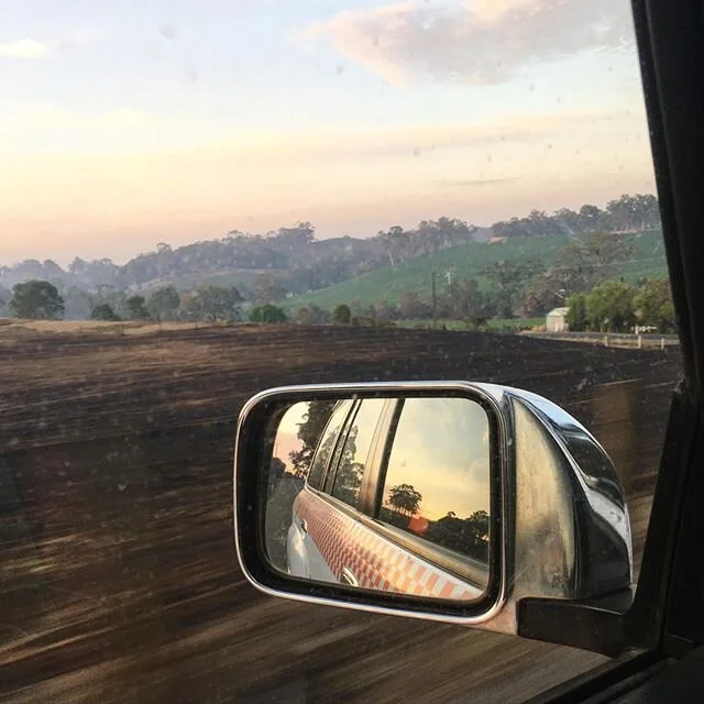 Yesterday&rsquo;s sunrise from within the Cudlee Creek fireground. The dawn light shines on many houses, some saved by the narrowest of margins with burnt ground right to the front door. Others not so lucky. 
#safires #bushfire #ses #cfs #cudleecreek