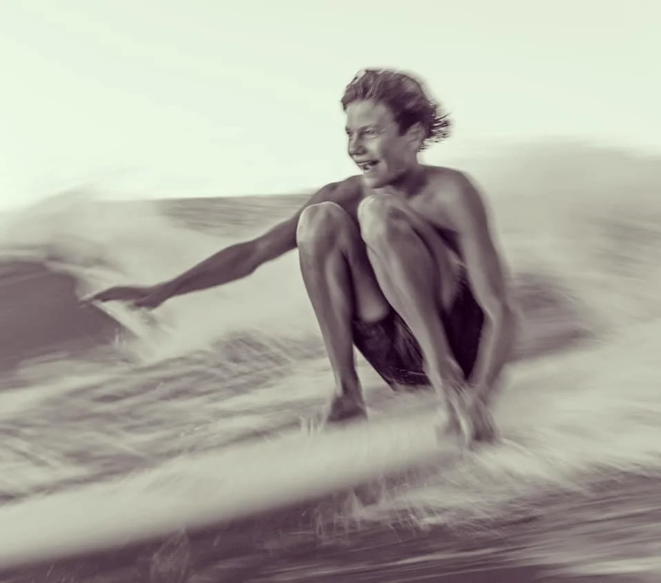 This wicked pic of Tom Morat was captured by Noel Brady a few years back for Vol19#1 of Pacific Longboarder Magazine...another one of those shots that capture more than just surfing, it captures the way you feel...these are the pics which makes Pacific Longboarder Magazine  renounced for bringing surfing to life and why we think they are the top industry mag in the world
#pacificlongboardermagazine #surfing #byronbay_longboards #amexlife #shopsmall #jointherevolution #byronlife  #shoplocal #longboardsurfing