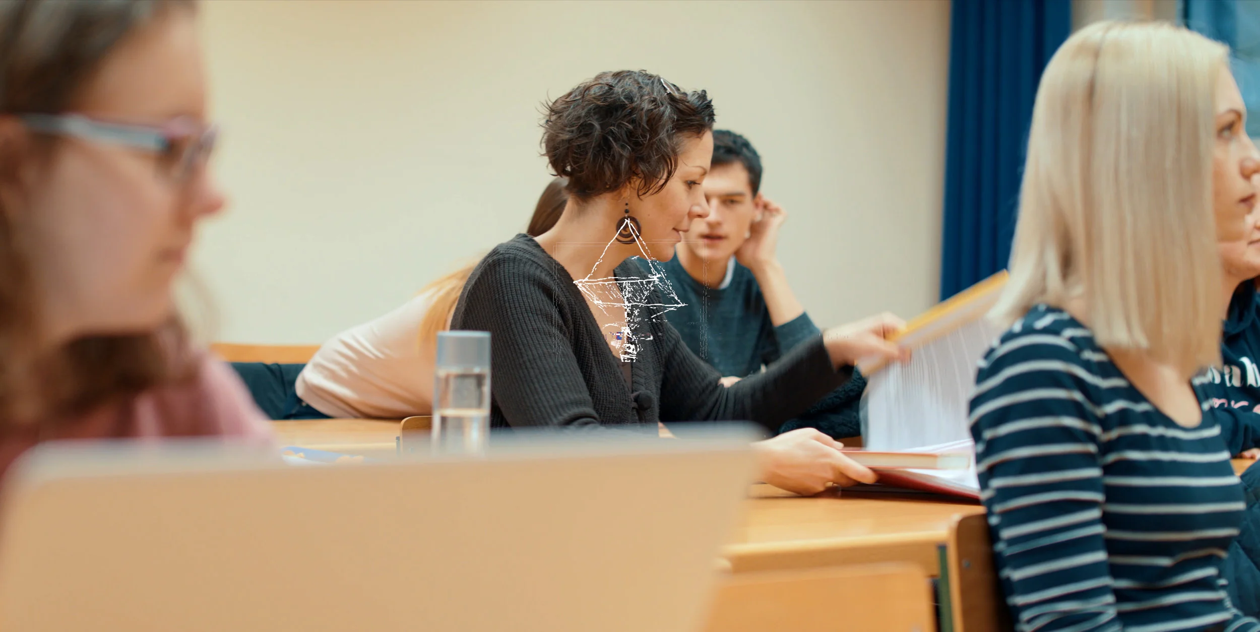 Teologija - pot v prihodnost 4K.00_00_49_03.Still005.jpg